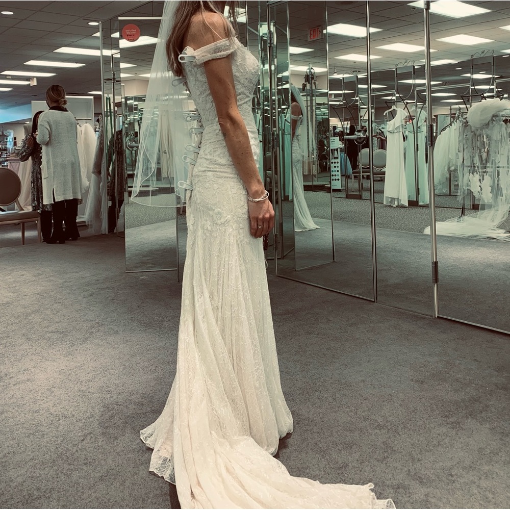 Wedding dress